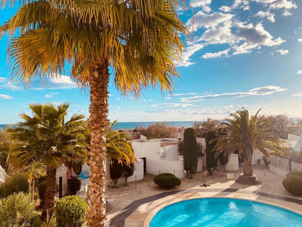 Le Cali, P2 Cabine Dans Une Residence Avec Piscine, Vue Mer Et Parking Prive La Grande Motte Exteriér fotografie